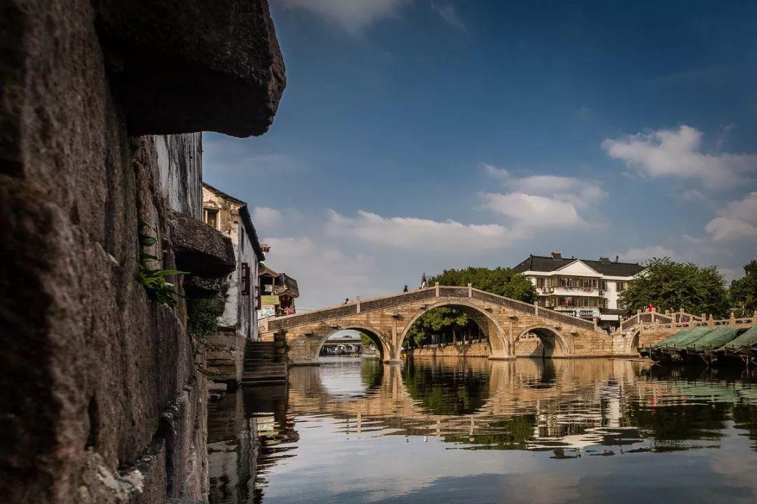 古墓丽影9